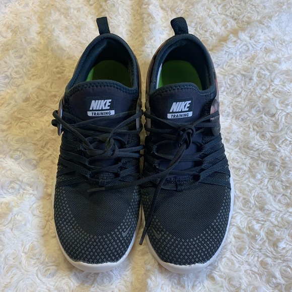 Nike Training Shoes - Picture 4 of 7